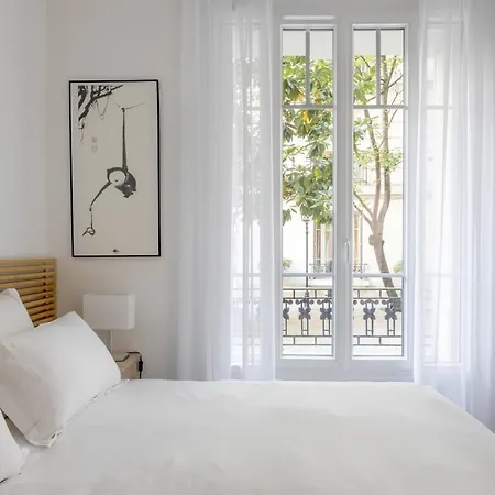 Veeve - Almond Blossom Apartment
